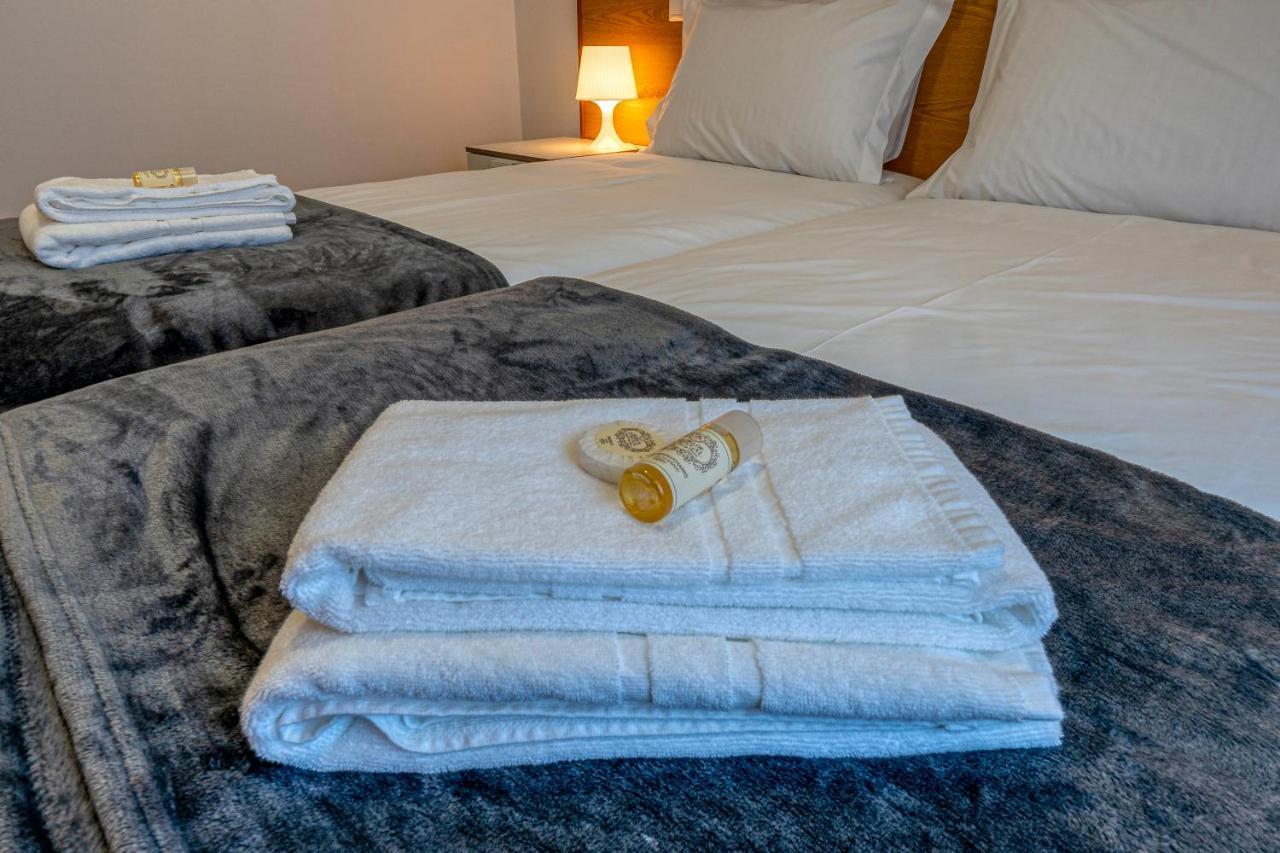 Central Suites Arouca Bagian luar foto