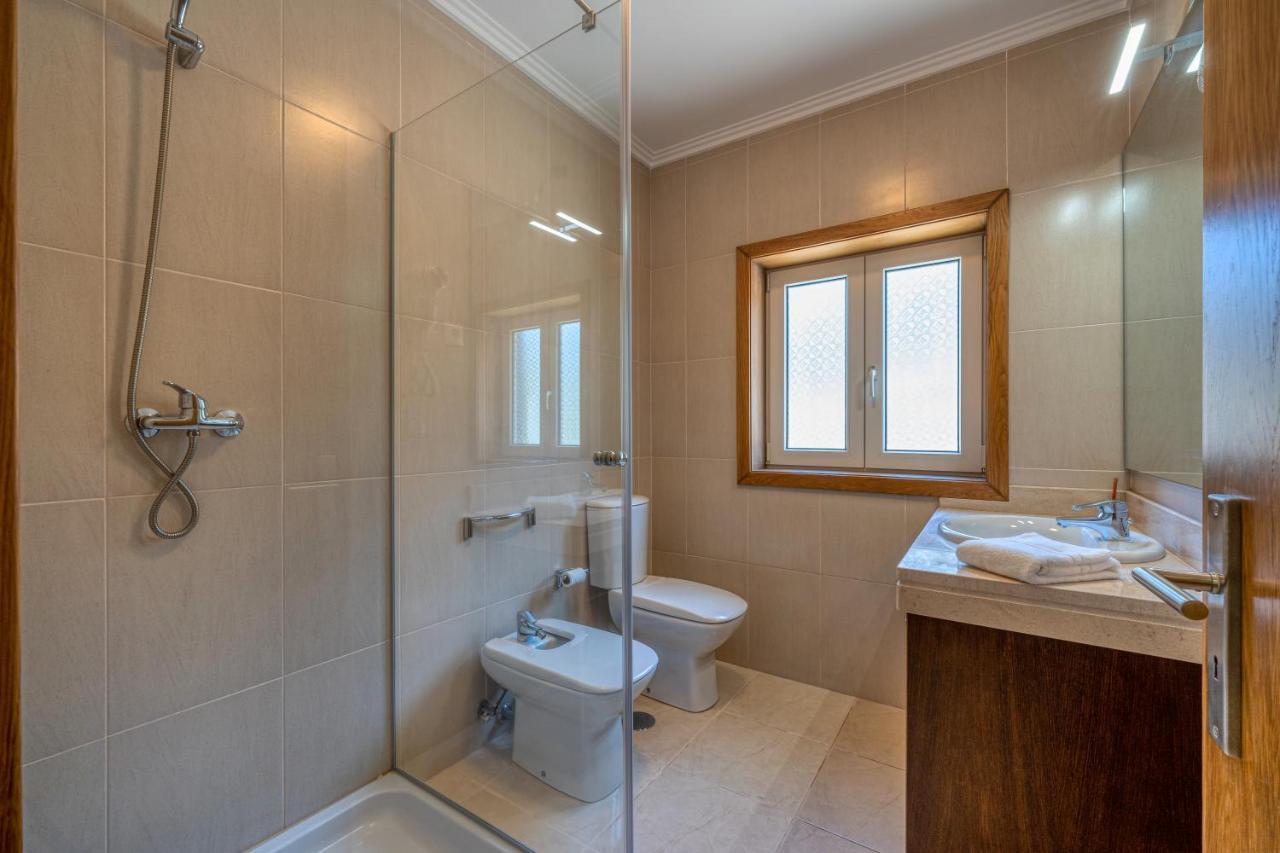 Central Suites Arouca Bagian luar foto